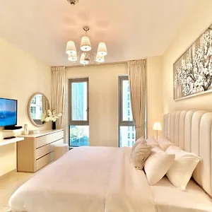 In Downtown Dubai, 3min Walk To Burj Khalifa & Mall Dubai